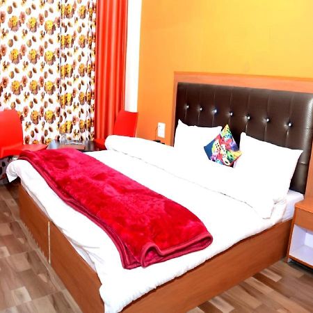 StayApart - Hotel Bagsu Sarovar Dharamshala Buitenkant foto